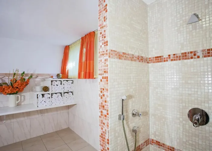 아파트 Holiday Home In Kaltenbach Near Ski Lift *
