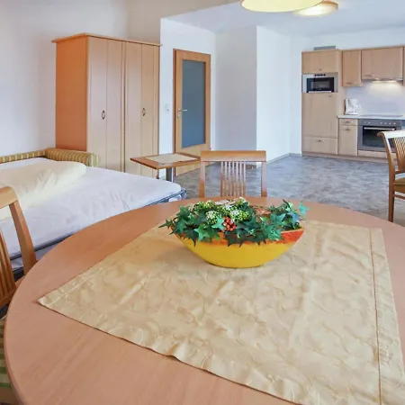 In Kaltenbach Near Lift * シュトゥンム