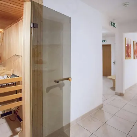 With Sauna In Kaltenbach, Tyrol شقة